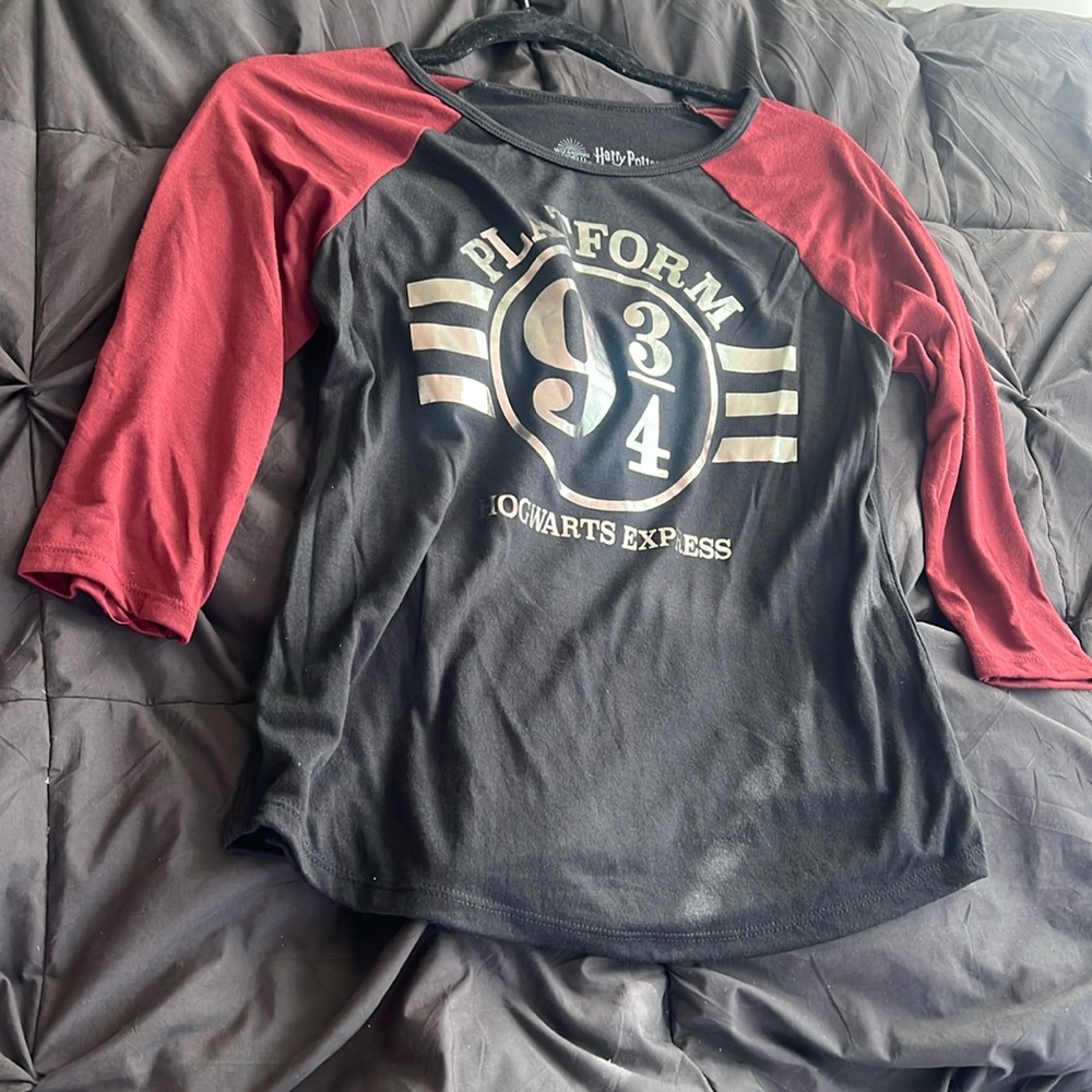 Women’s small Harry Potter long sleeve shirt